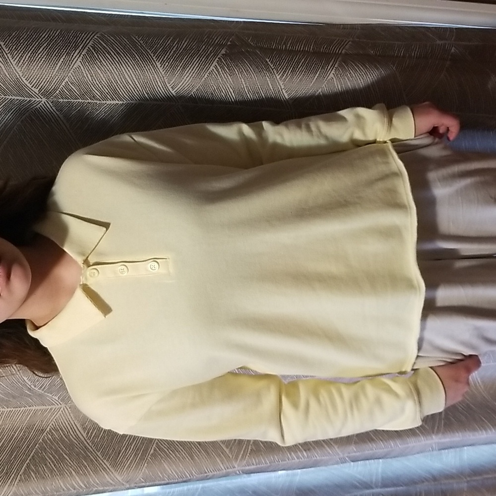 Juniors XXL light sweater light yellow very good condition